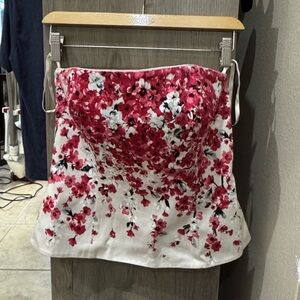 Sleeveless Structured Top